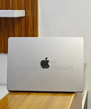 New Laptop Apple MacBook Pro M1 16GB Apple M1 Pro SSD 512GB
