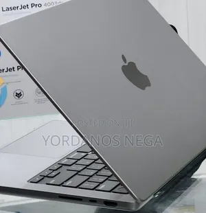 New Laptop Apple MacBook Pro M1 16GB Apple M1 Pro SSD 512GB