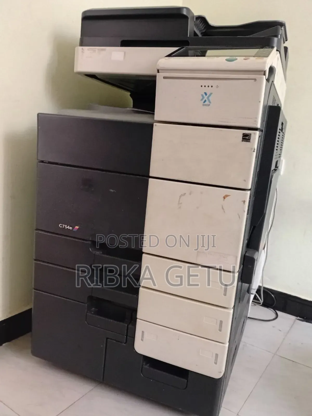 ኮኒካ ሚኖሊታ 754 ዲጂታል ፕሪንተር ከነቀለሙ