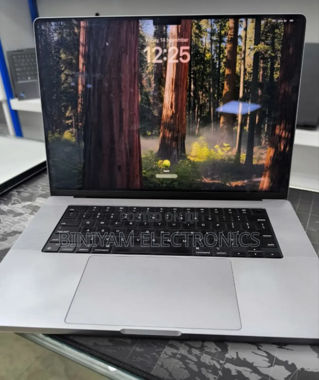 New Laptop Apple MacBook Pro M1 64GB Apple M1 Max SSD 1T