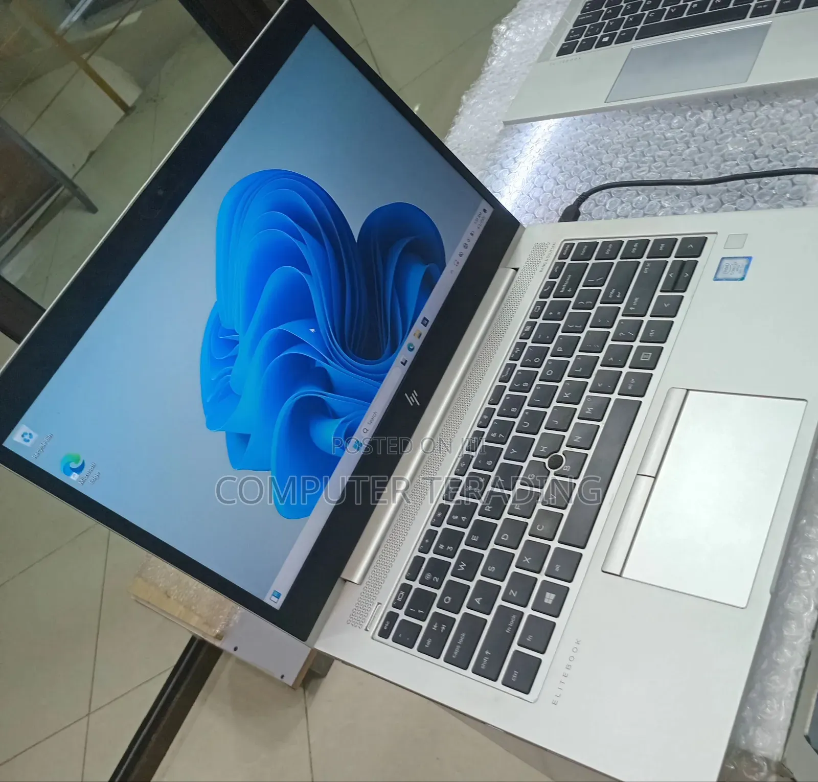 New Laptop HP EliteBook 840 G5 8GB Intel Core i7 SSD 512GB