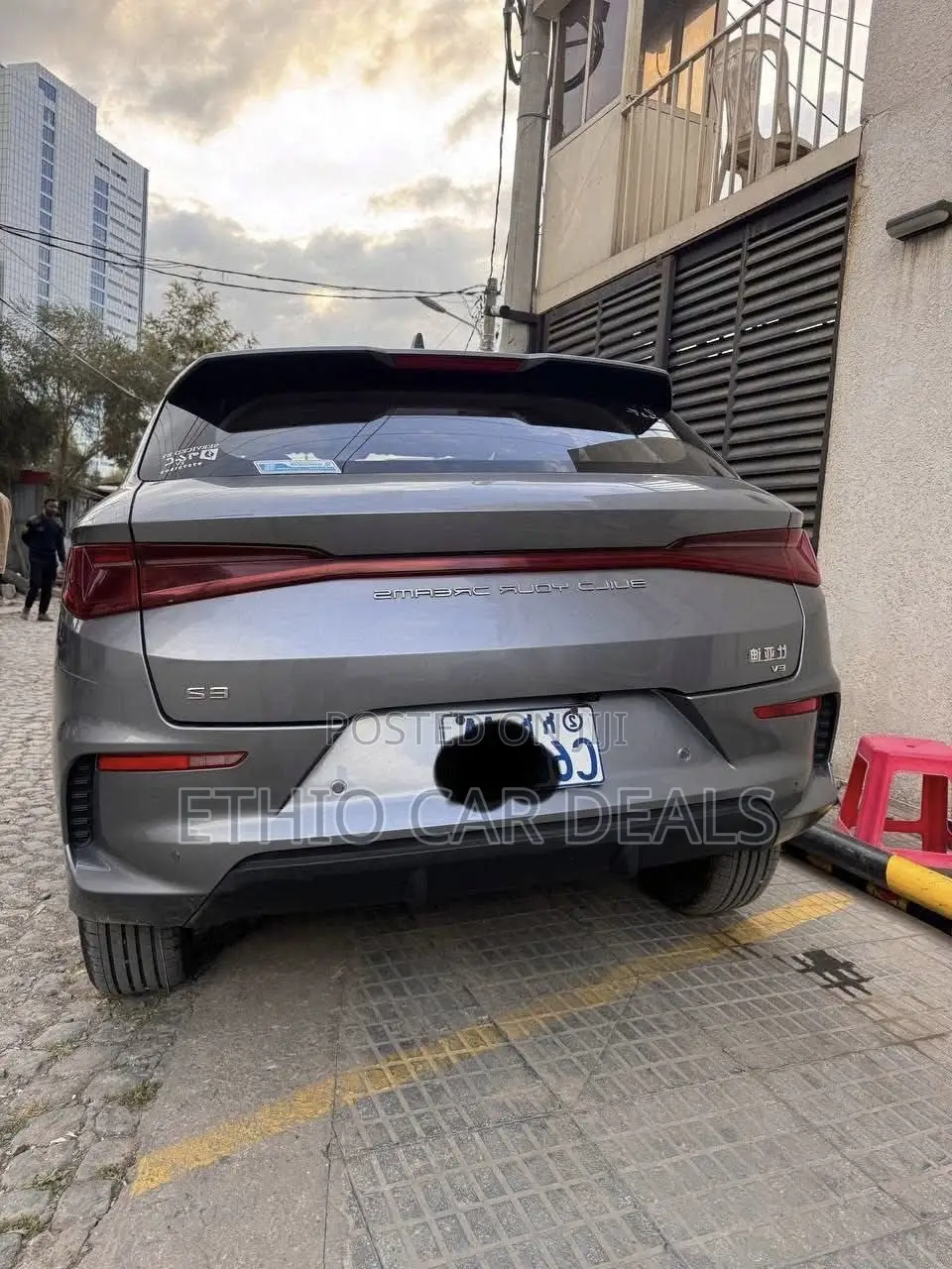 BYD E2 43 kWh 94 hp FWD 2024 Gray