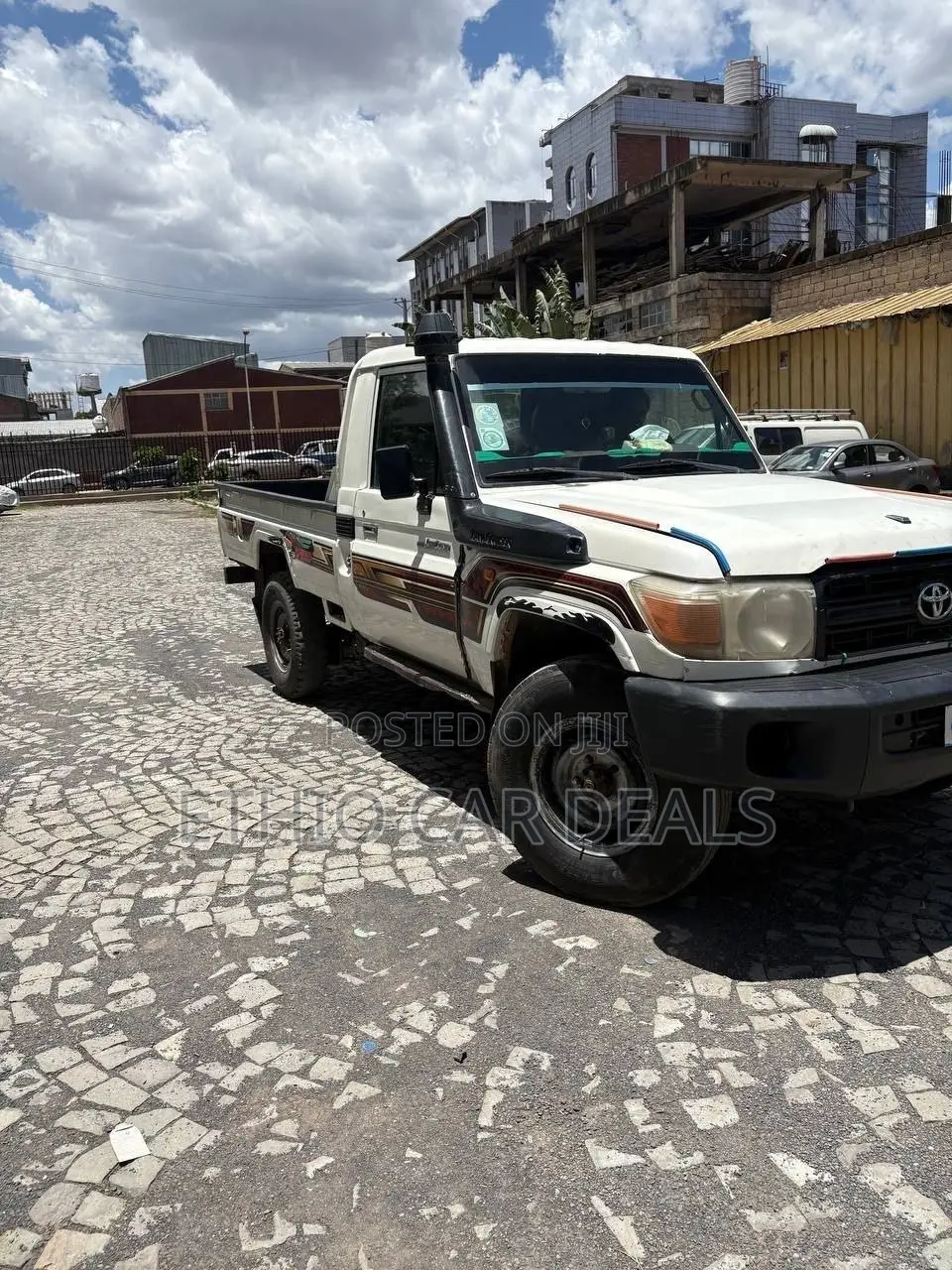 Toyota Land Cruiser 2012 White