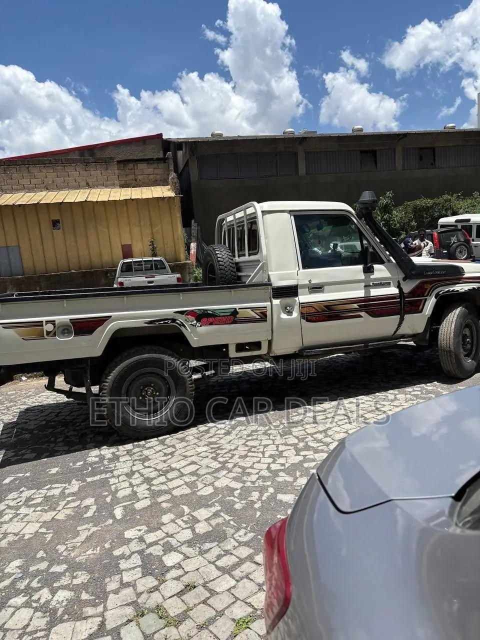 Toyota Land Cruiser 2012 White