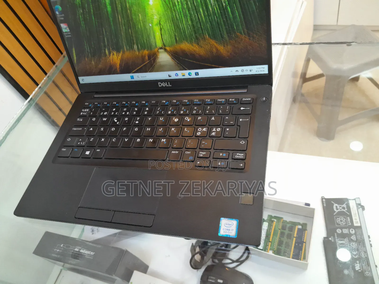 New Laptop Dell Latitude 7390 8GB Intel Core i7 SSD 256GB