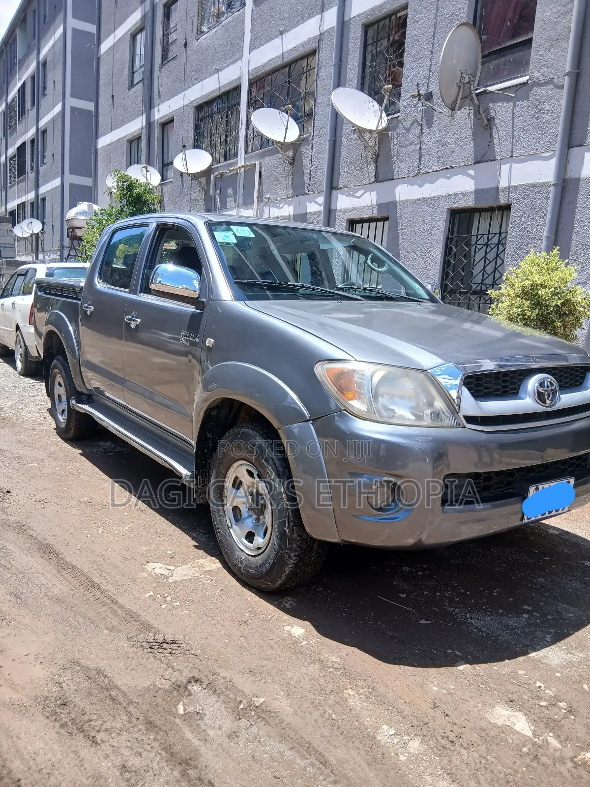 Toyota Hilux 2010 Gray