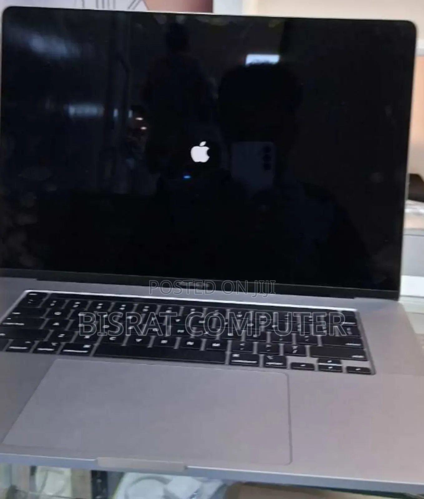New Laptop Apple MacBook Pro 2019 32GB Intel Core i9 SSD 512GB