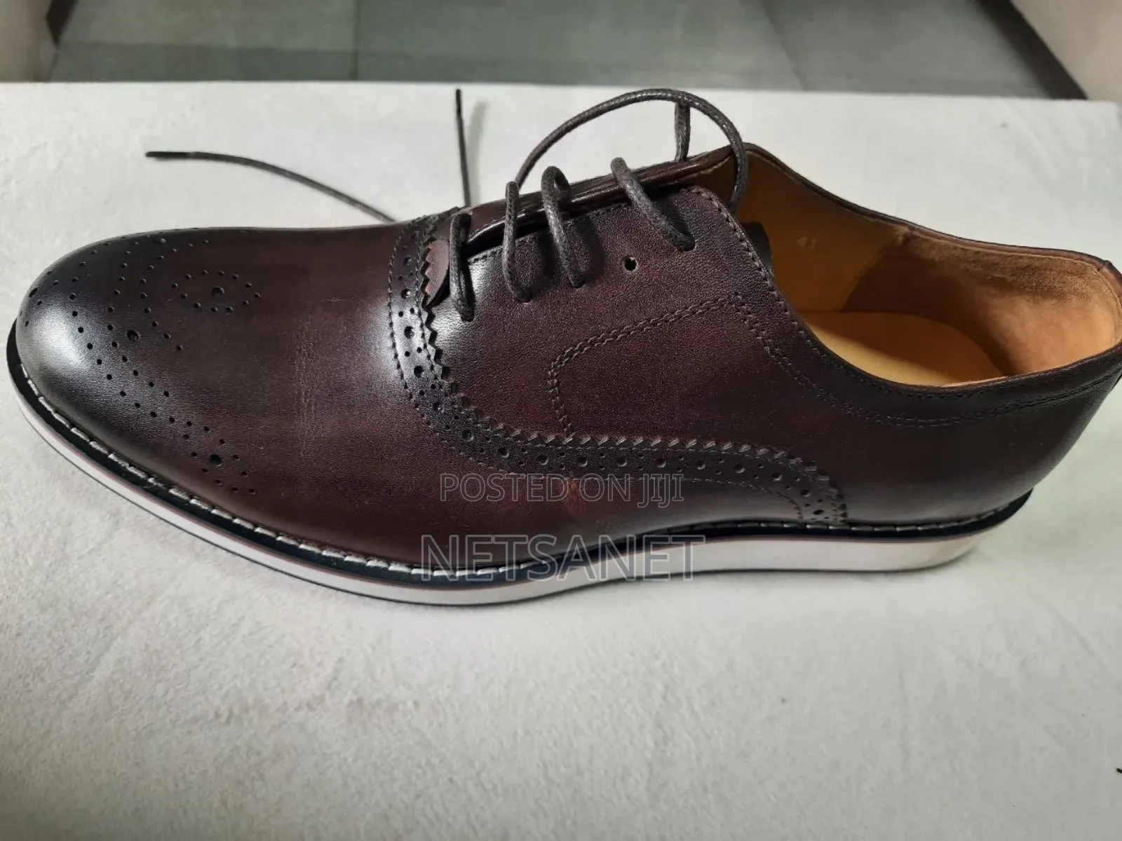 Men's Shoe