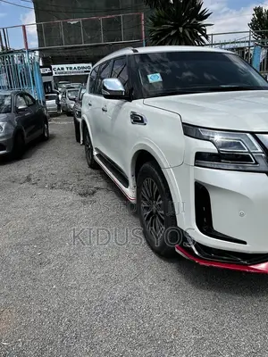 Nissan Patrol 2014 White