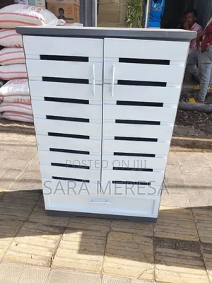Shoe Rack, Chama Maskemecha