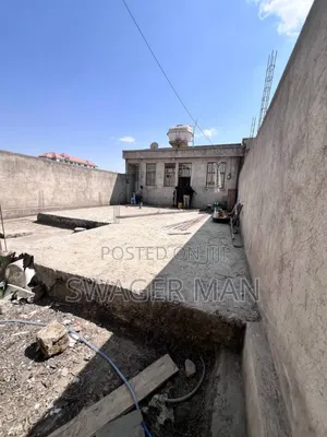 Furnished 2bdrm Villa in ሚሺን, Yeka for sale