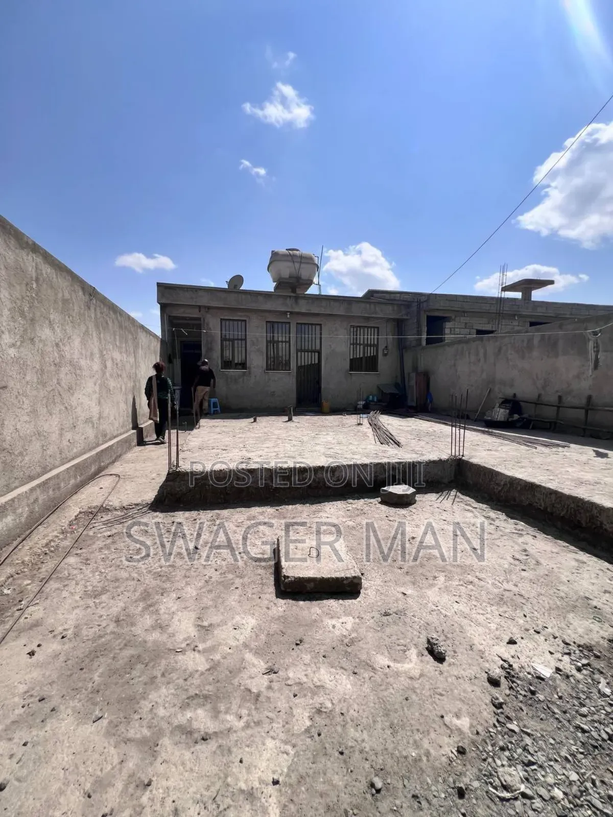 Furnished 2bdrm Villa in ሚሺን, Yeka for sale