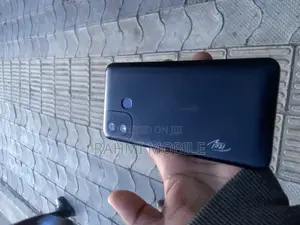 Itel A33 Plus 16 GB Black