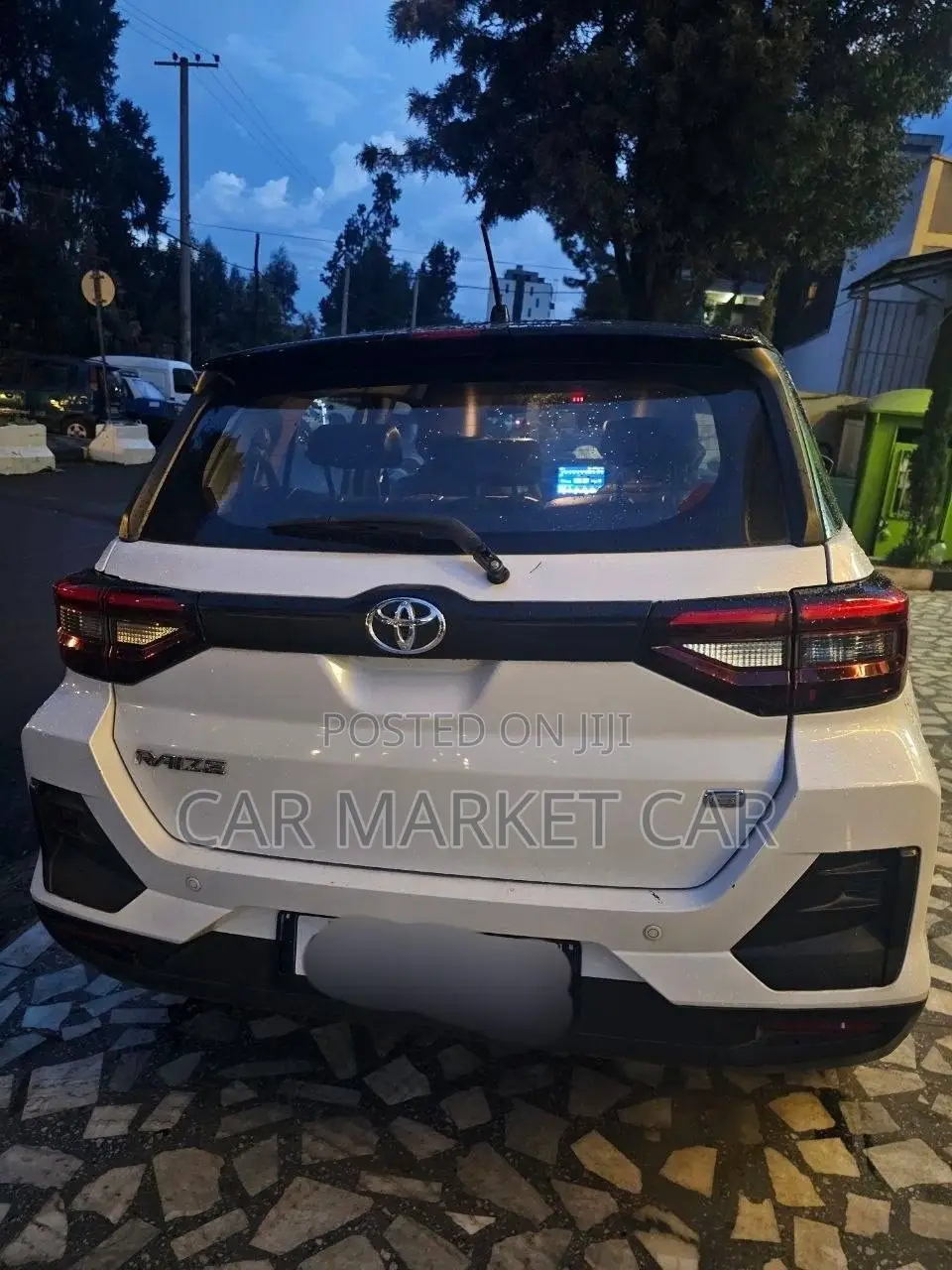 Toyota Raize 1.0 AWD 2023 White