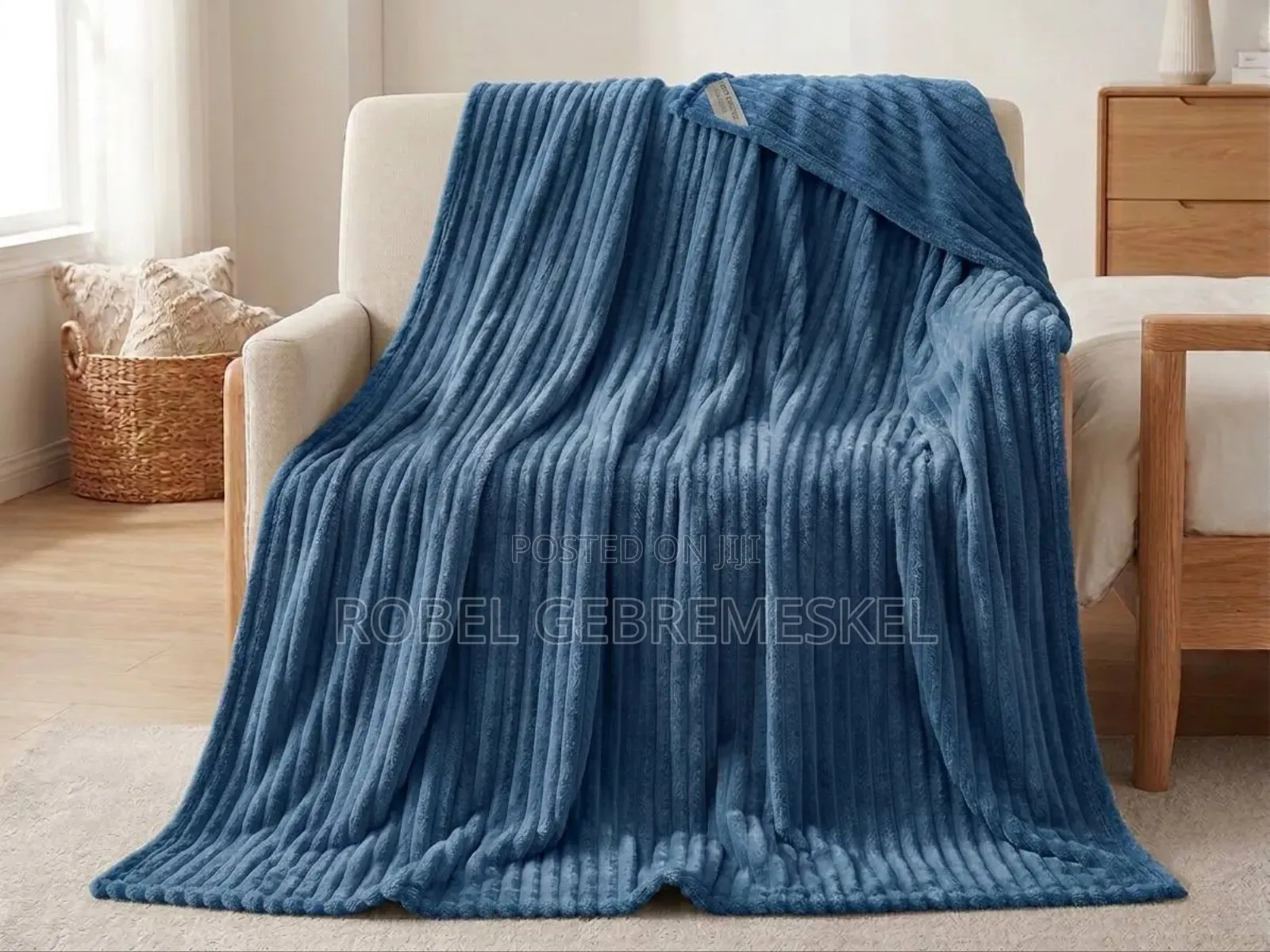 Sofa and Bed Cover ነጭ ጋቢ ለምኔ ሶፋ ላይ ቁጭ ሲሉ ትከሻ ላይ ጣል የሚደረግ