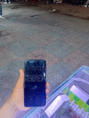 Samsung Galaxy A20 32 GB Black