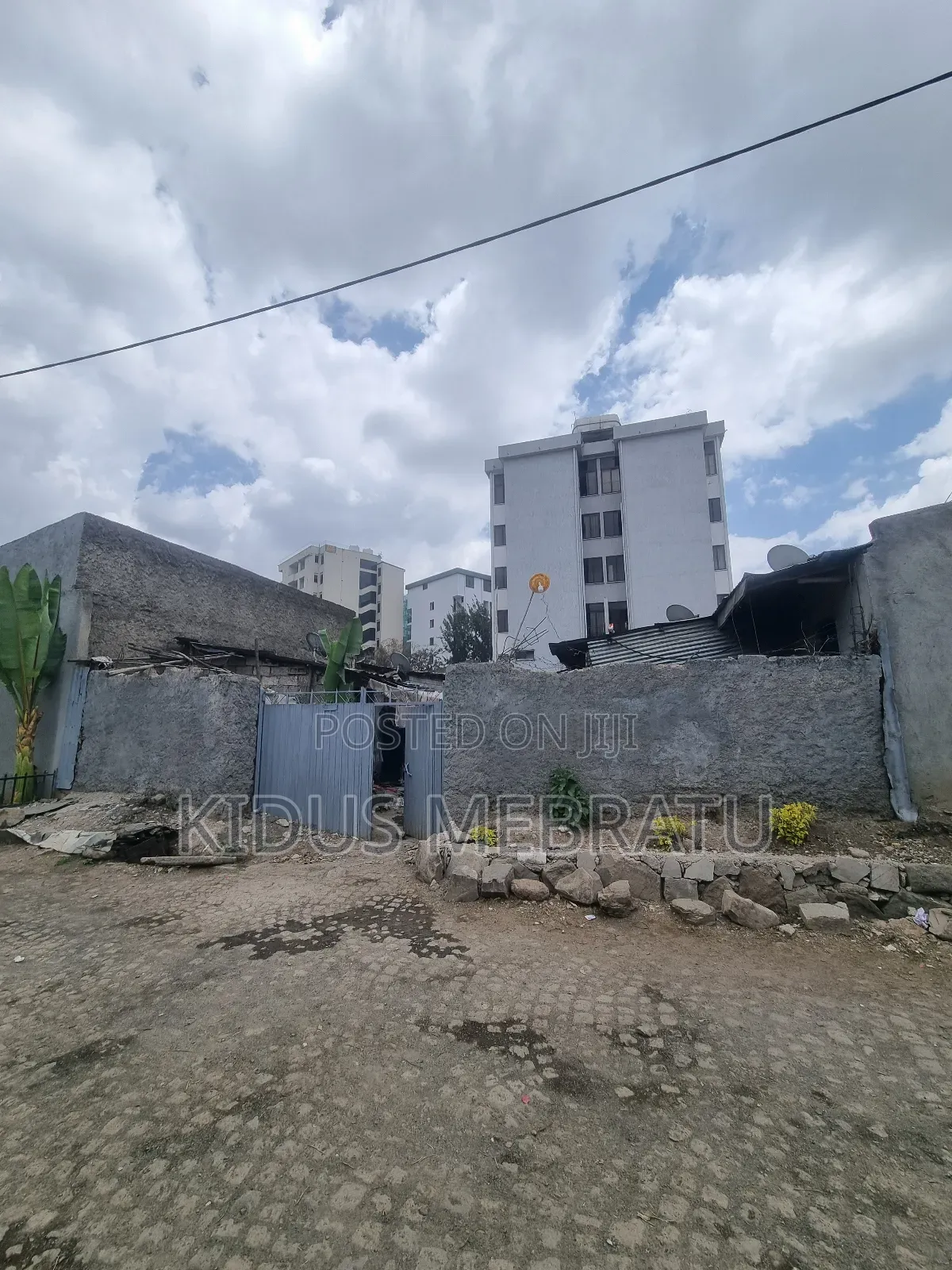 መሬት ቦሌ አዲሱ ስታዲየም አከባቢ