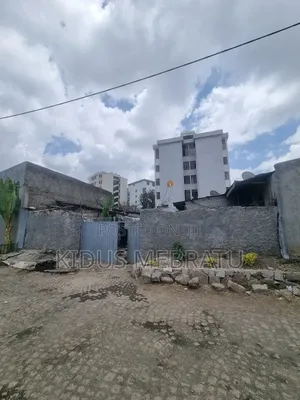መሬት ቦሌ አዲሱ ስታዲየም አከባቢ