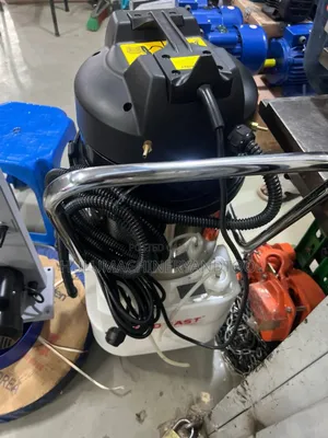 Red East Wet and Dry Vacuum Cleaner