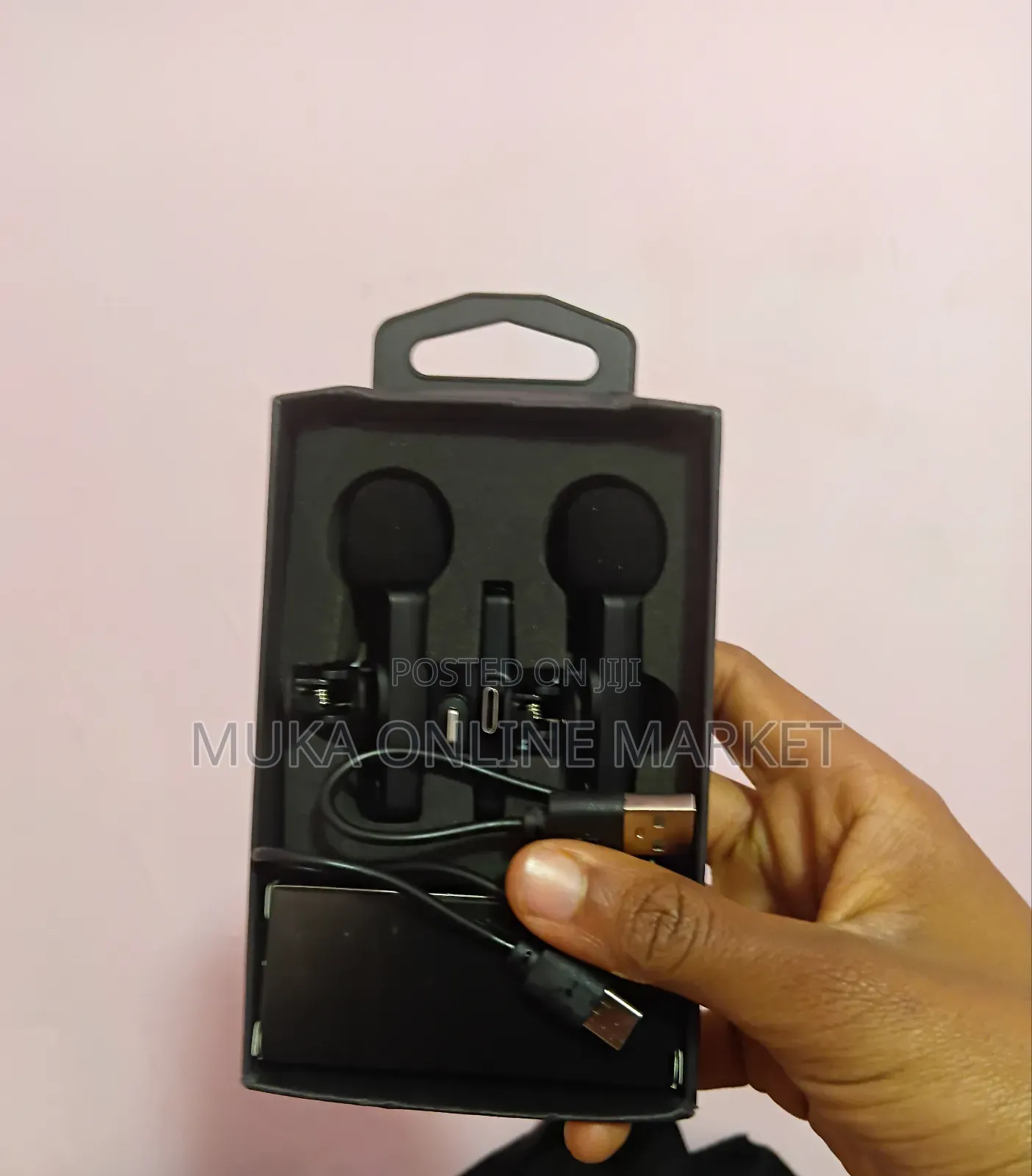 Almost New Wireless Microphone