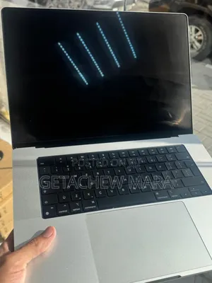 New Laptop Apple MacBook Pro M1 32GB Apple M1 Pro SSD 1T