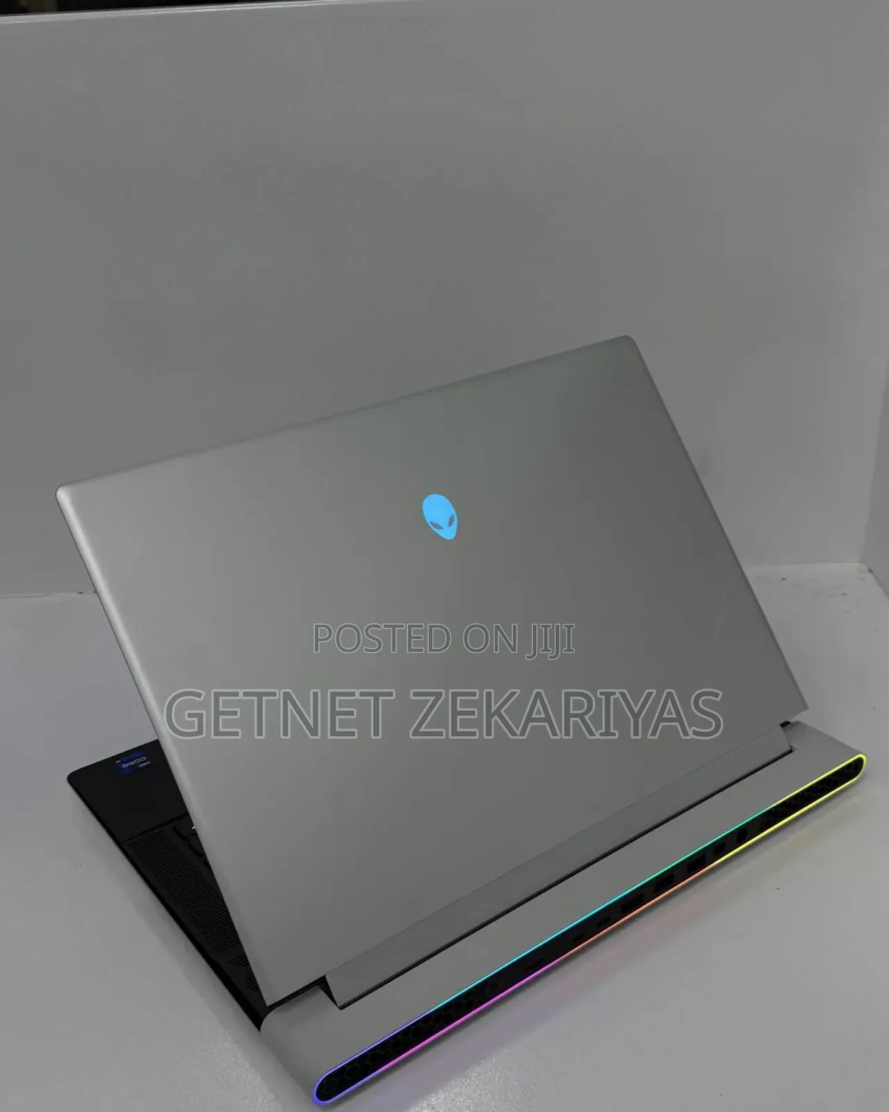 New Laptop Alienware Area-51m 32GB Intel Core i9 SSD 1T
