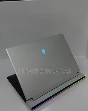 New Laptop Alienware Area-51m 32GB Intel Core i9 SSD 1T