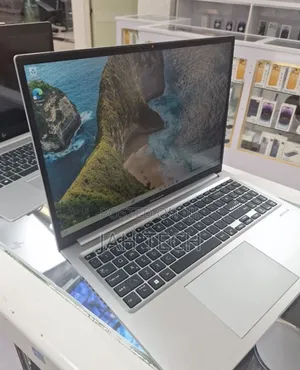 New Laptop Asus VivoBook 15 X505BA 8GB Intel Core i3 SSD 256GB