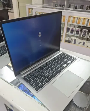 New Laptop Asus VivoBook 15 X505BA 8GB Intel Core i3 SSD 256GB