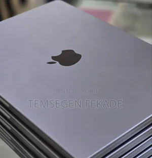 New Laptop Apple MacBook Pro M1 32GB Apple M1 Pro SSD 512GB