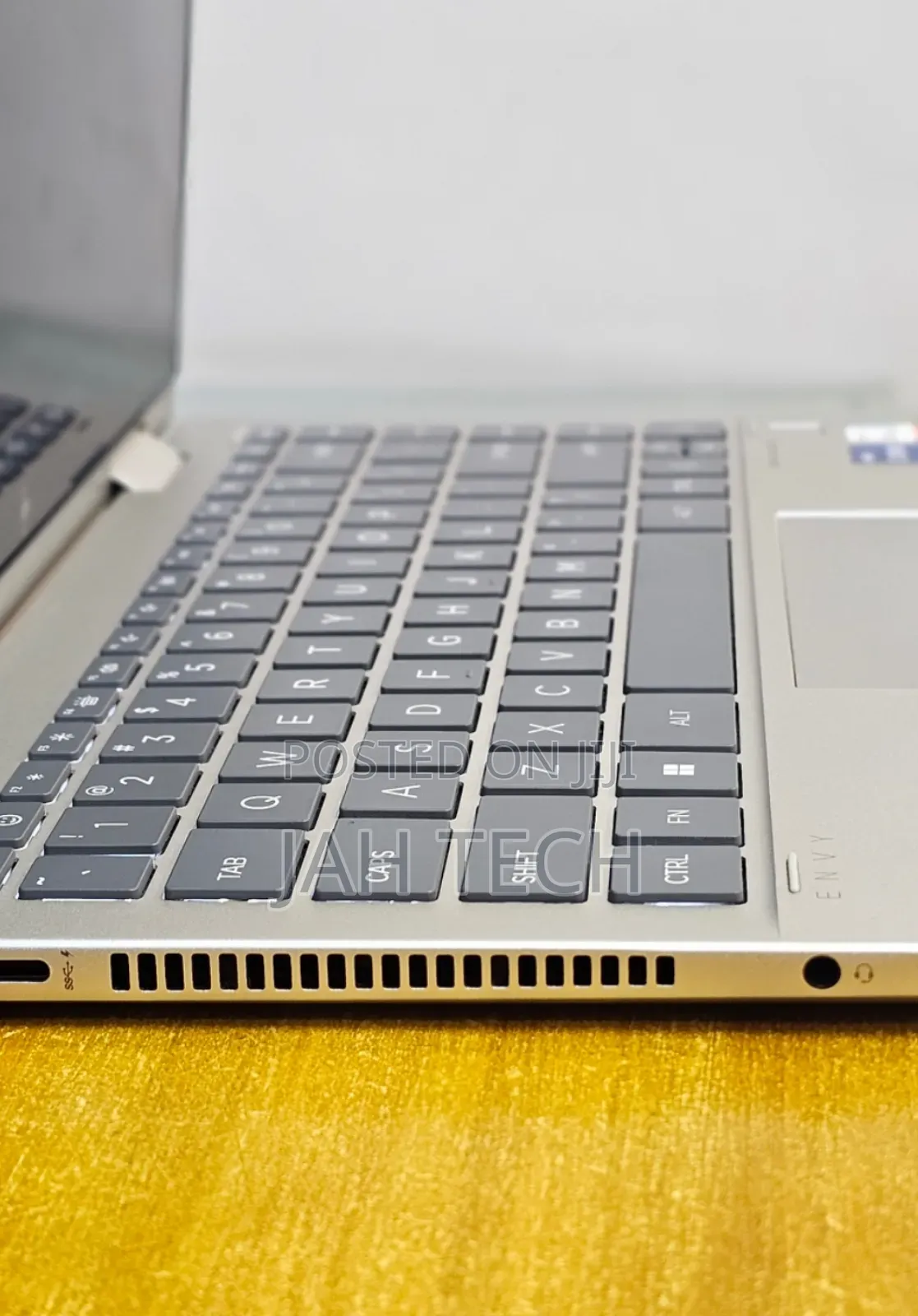 New Laptop HP Envy x360 16GB Intel Core i7 SSD 1T
