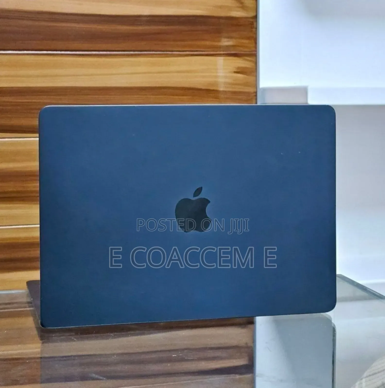 New Laptop Apple MacBook 16GB Apple M4 SSD 256GB