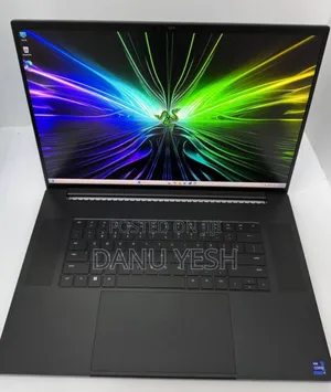 New Laptop Razer Blade 32GB Intel Core i9 SSD 1T
