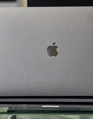 New Laptop Apple MacBook Pro 2017 16GB Intel Core i7 SSD 512GB