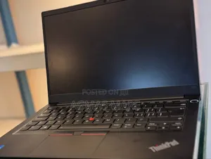 New Laptop Lenovo 8GB Intel Core i5 SSD 512GB