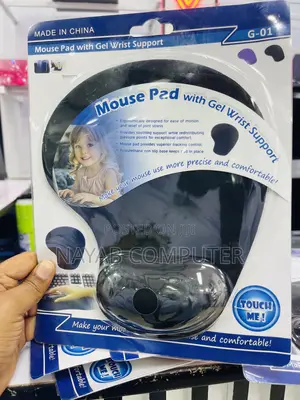 Mouse Pad With Gel Wrist Support