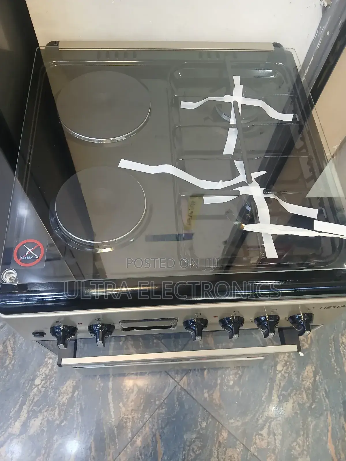 Fiesta 2/2burner Freestanding Gas Cooker Featuring a Stainless Steel