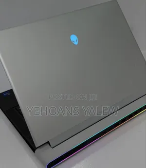 New Laptop Alienware M17x R2 32GB Intel Core i9 SSD 1T
