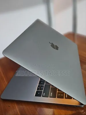 New Laptop Apple MacBook Pro 2019 8GB Intel Core i5 SSD 128GB