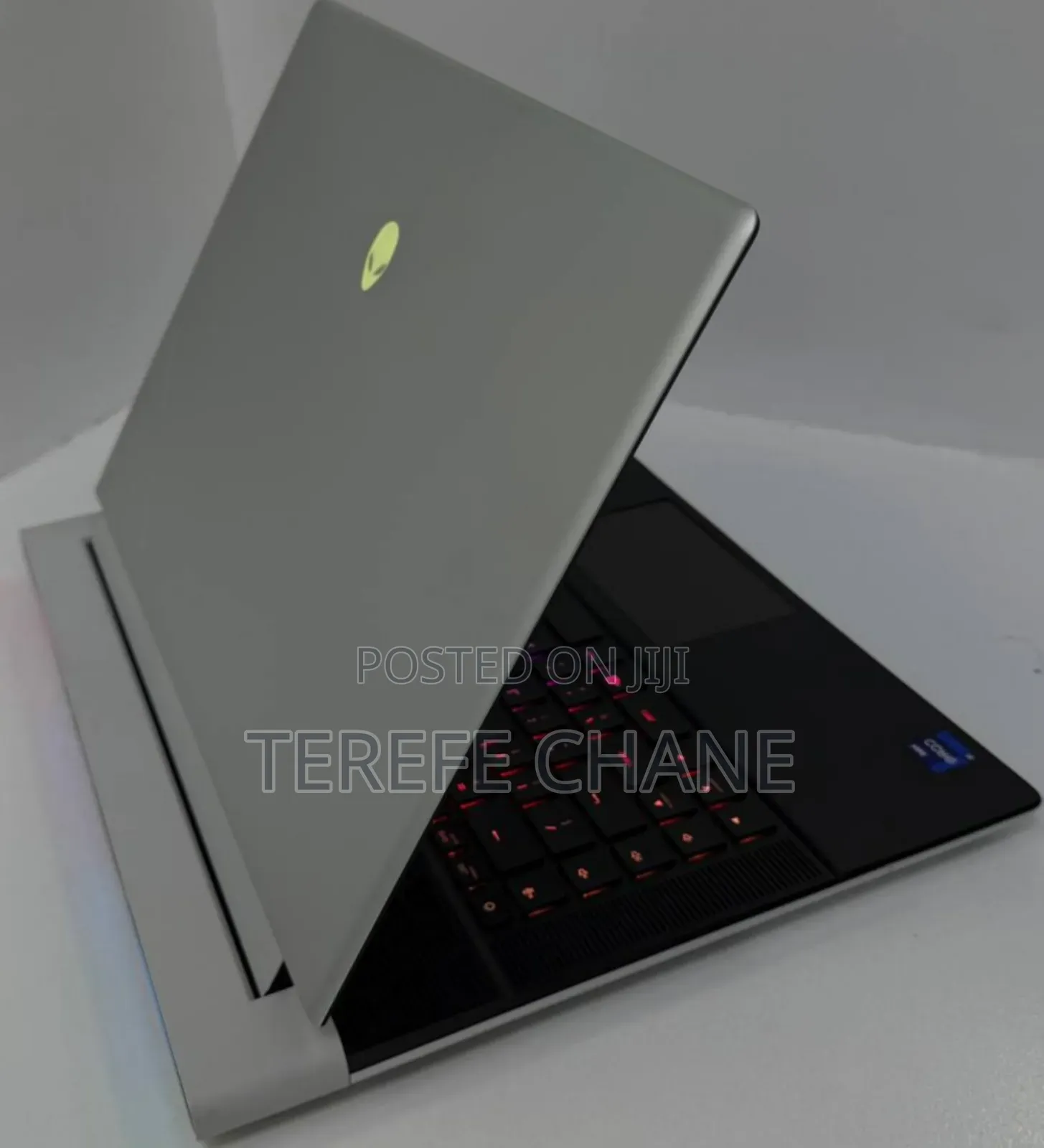New Laptop Alienware M17x R2 32GB Intel Core i9 SSD 1T