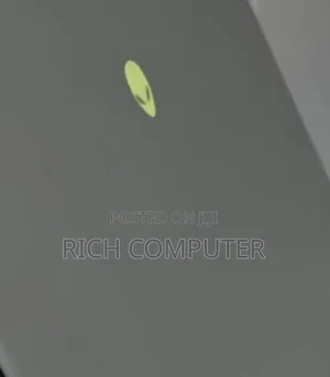 New Laptop Alienware M17x R2 32GB Intel Core i9 SSD 1T