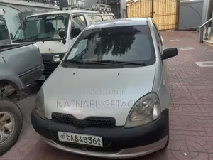 Toyota Vitz 2003 Gray