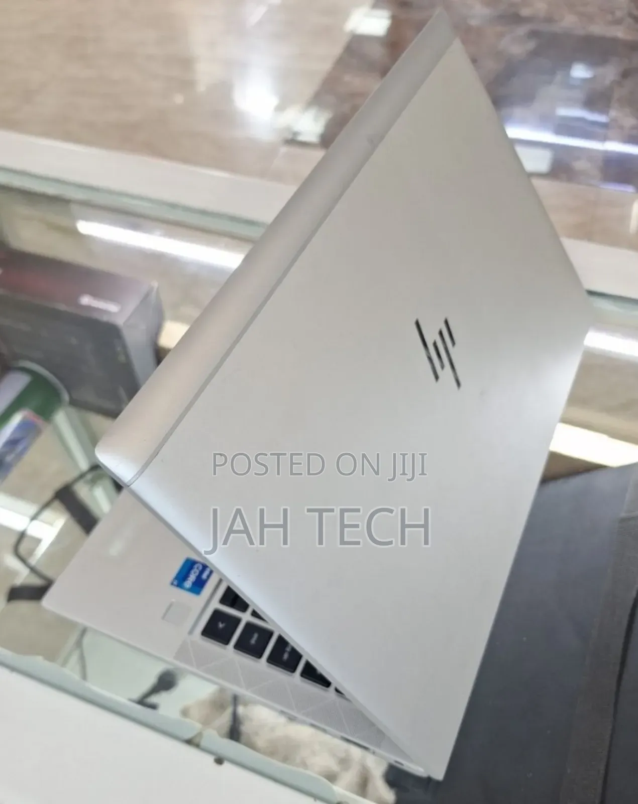 New Laptop HP EliteBook 840 G8 16GB Intel Core i7 SSD 512GB