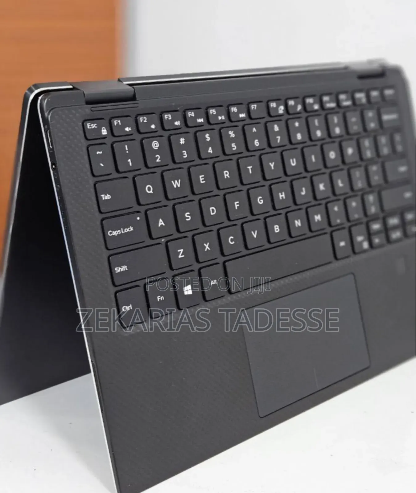 New Laptop Dell XPS 13 9365 8GB Intel Core i5 SSD 512GB