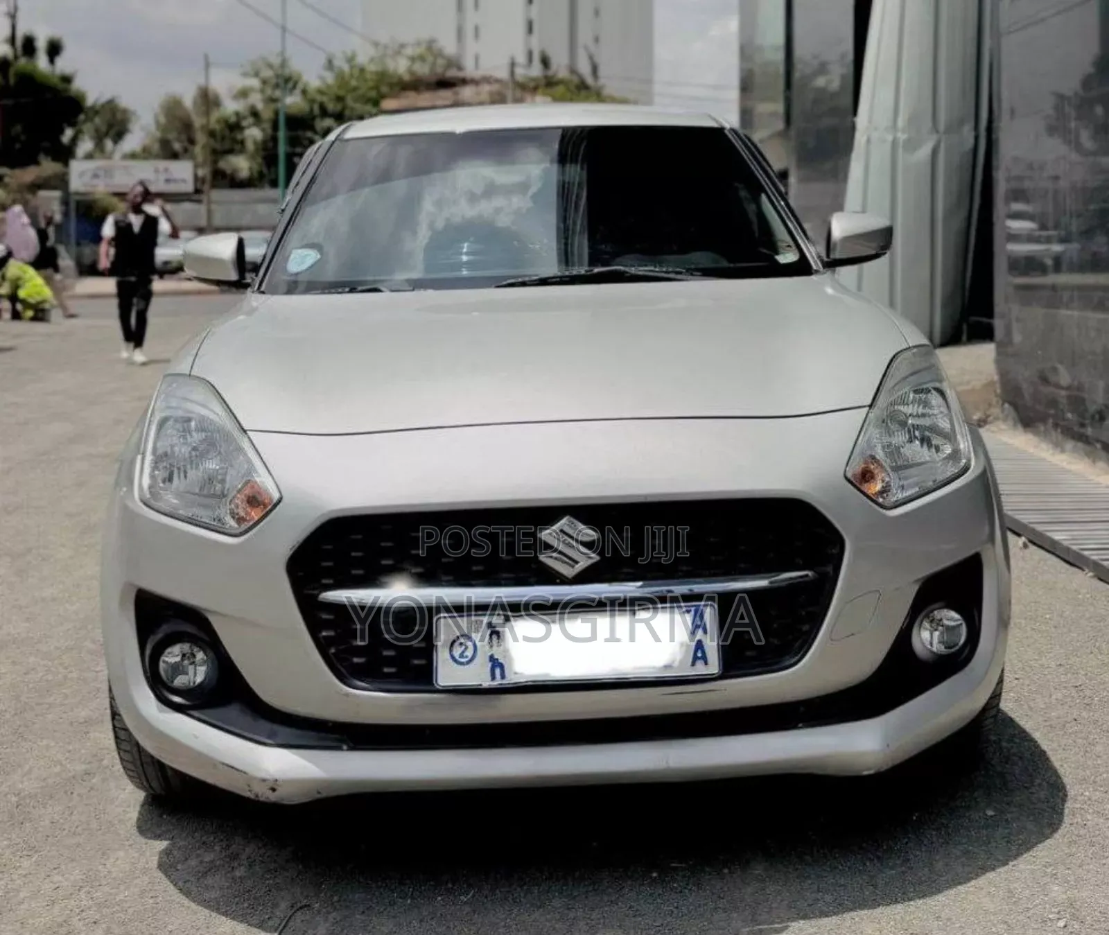Suzuki Swift 2021 Silver