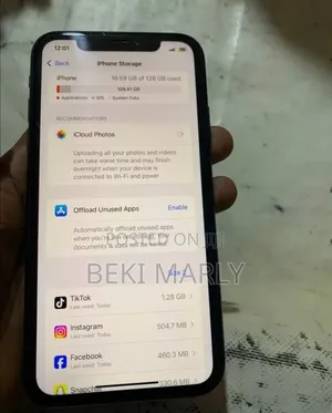 Apple XR 128 GB Black