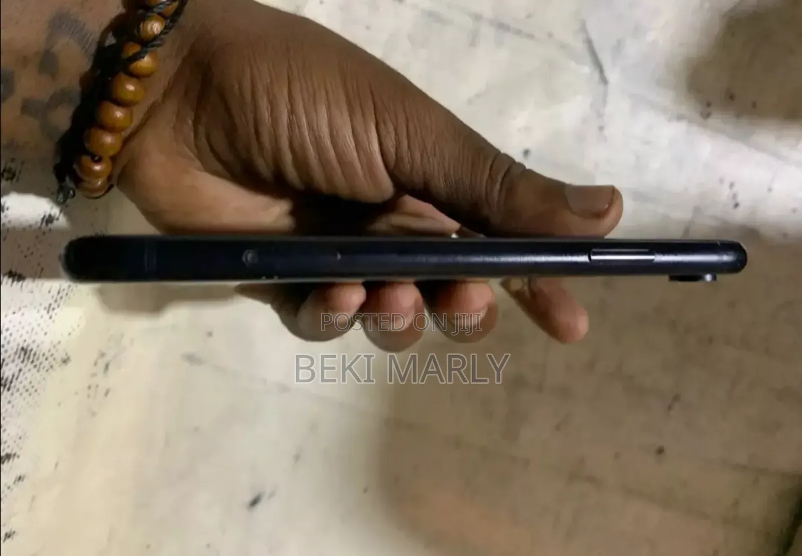 Apple XR 128 GB Black
