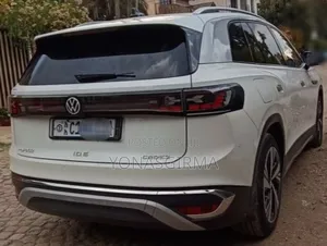Volkswagen ID.6 2022 White