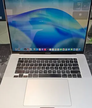New Laptop Apple MacBook Pro 2019 16GB Intel Core i7 SSD 512GB