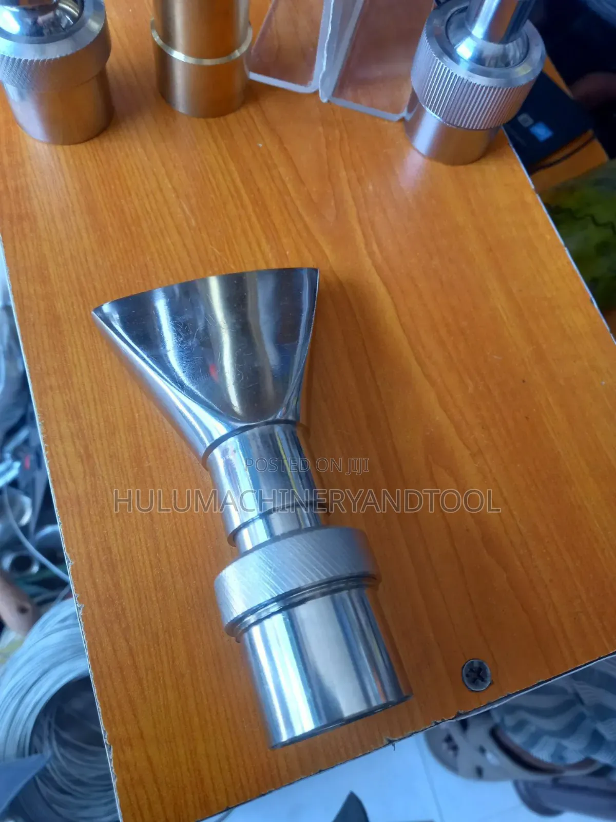 Stainless Steel Fan-Shaped Water Fountain Nozzle.